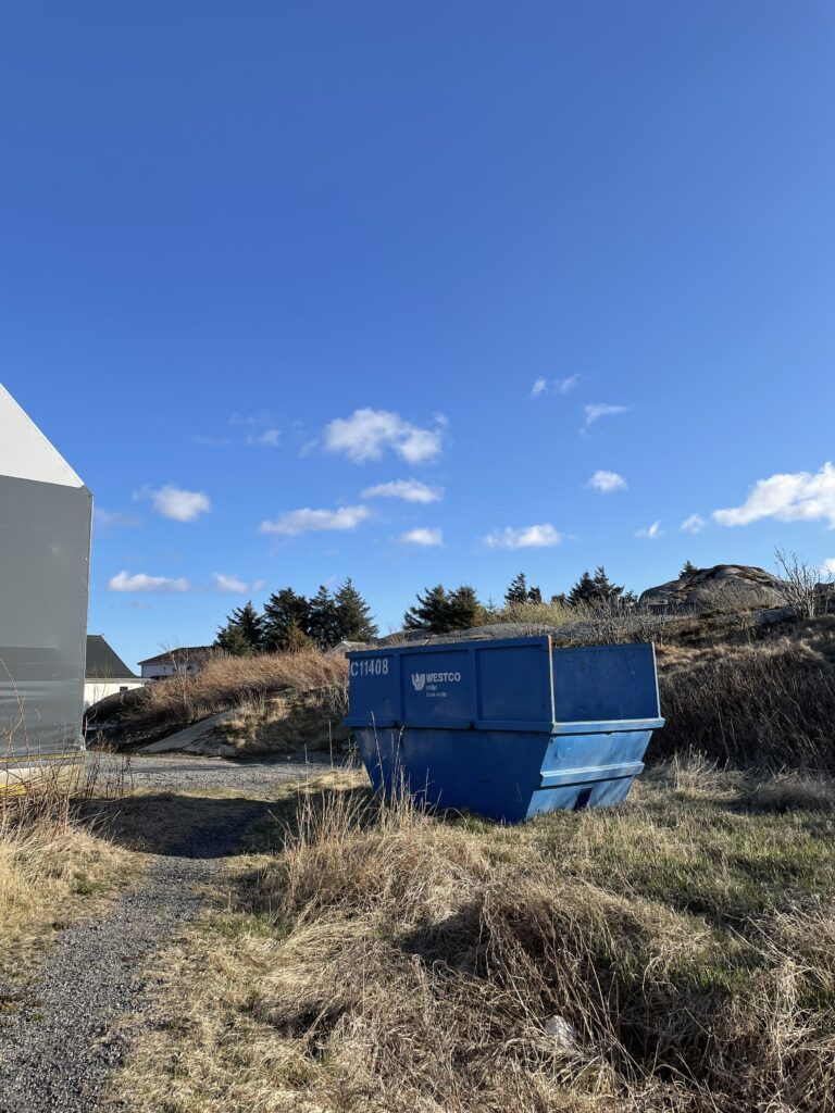 Plassering av container rett ved Rubb-hallen
